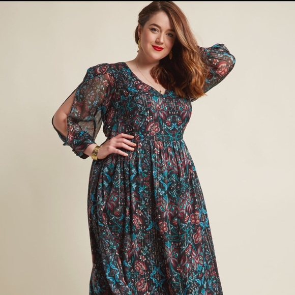 Modcloth Dresses & Skirts - Mod Cloth hippie dress with cold sleeves.